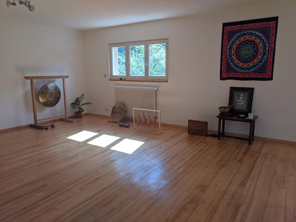 photo cabinet OLIVIA CHARPENTIER