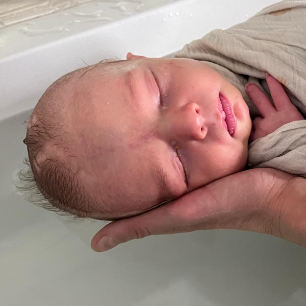 Thérapeutique bain bébé - Marie Dhoquois