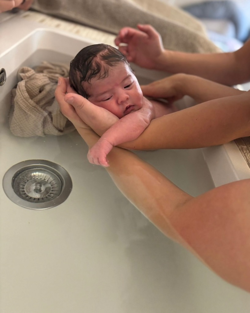 photo activite Thérapeutique bain bébé - Marie Dhoquois