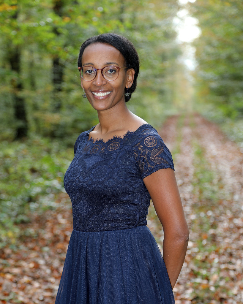 photo portrait Les Sens de la Vie-Hypnose Mixte par Julia GERARD