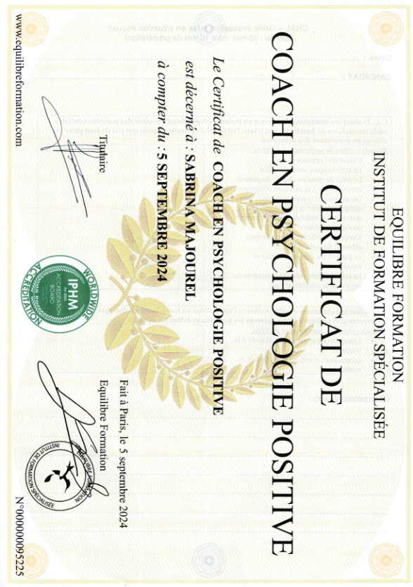 photo diplome Sabrina ROCHE MAJOUREL