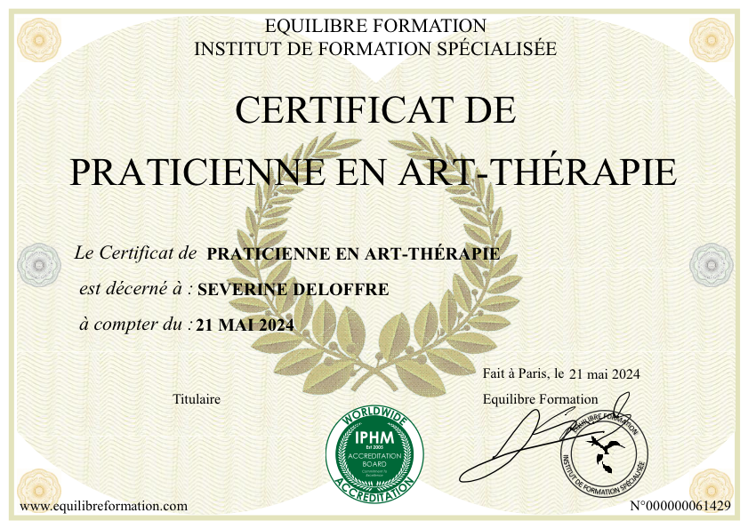 photo diplome Séverine deloffre aux bons temps créatifs