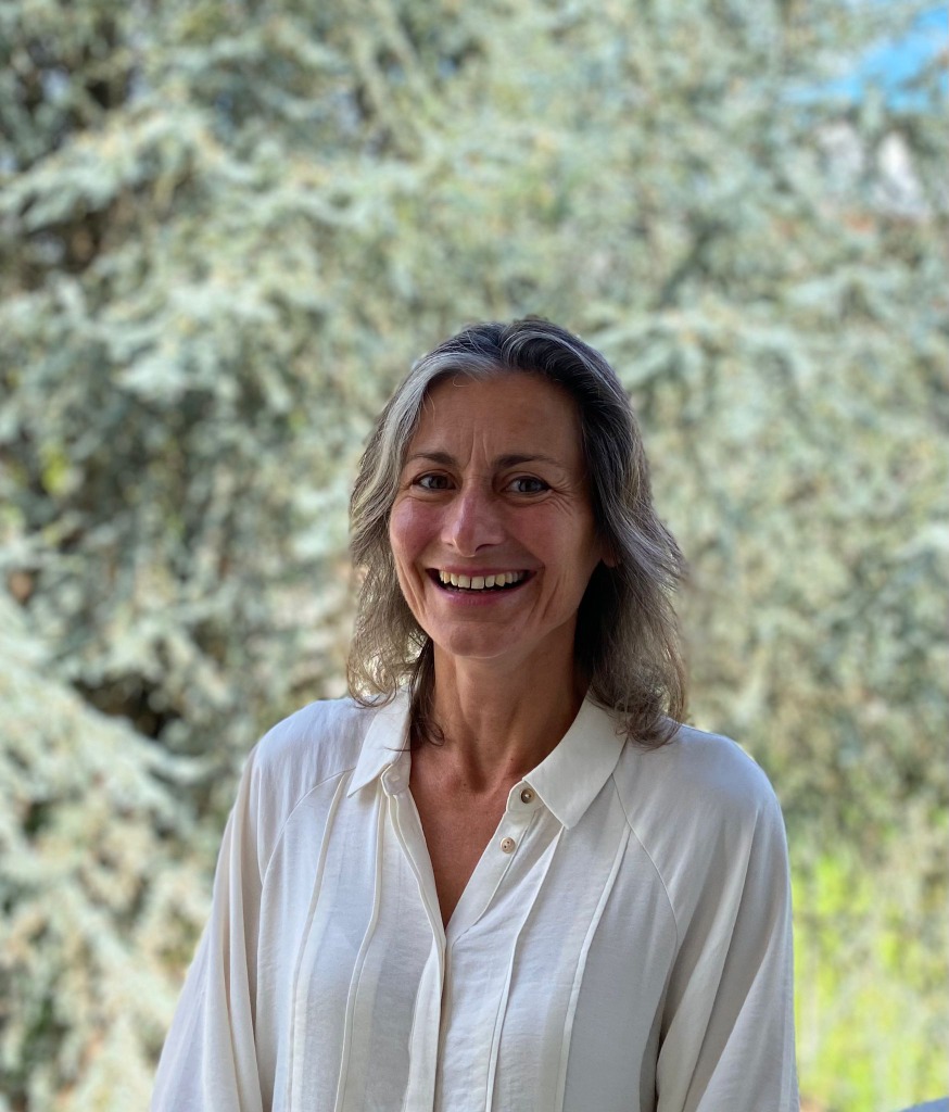 photo portrait Gyslaine Barade Ostéopathie et Soins énergétiques