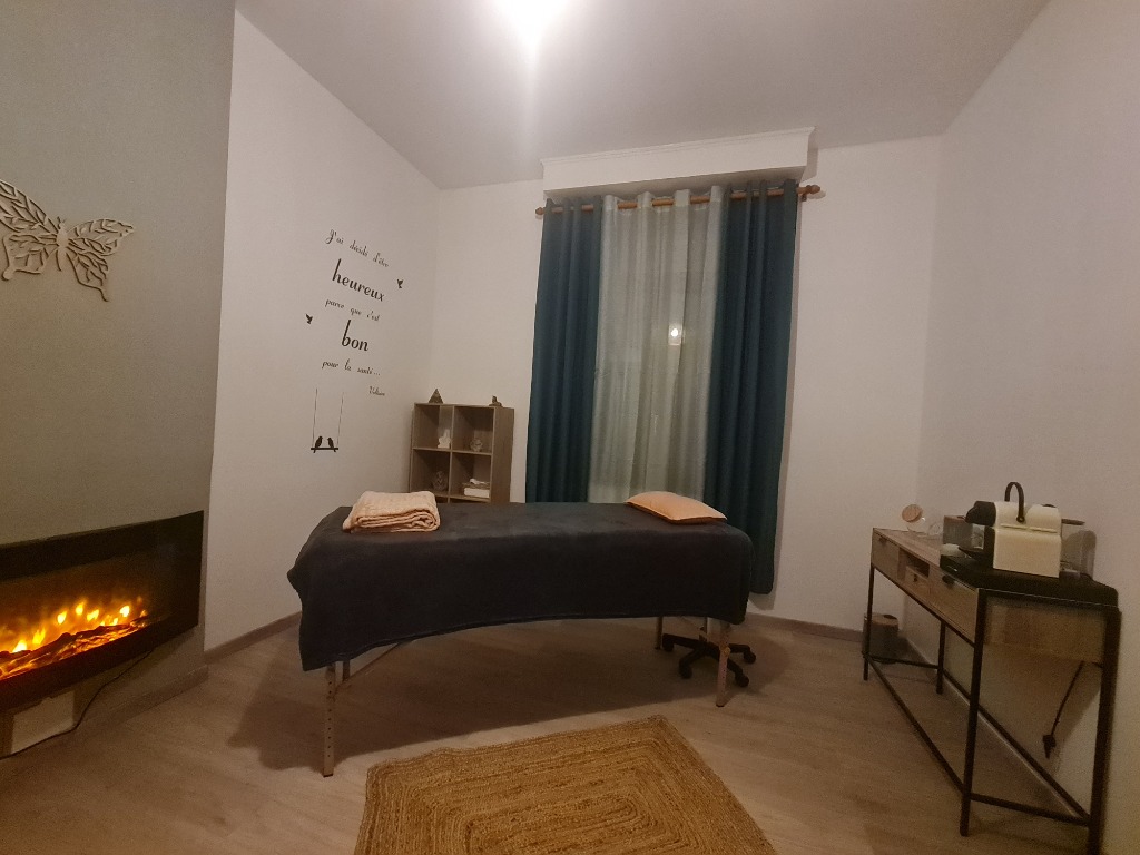 photo cabinet Marie Huguet