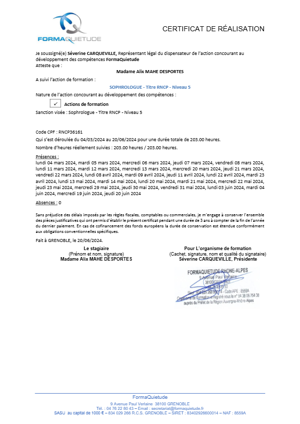 photo diplome Alix Mahé Desportes