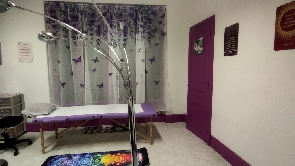 photo cabinet Racines d’espoir Doury Francoise