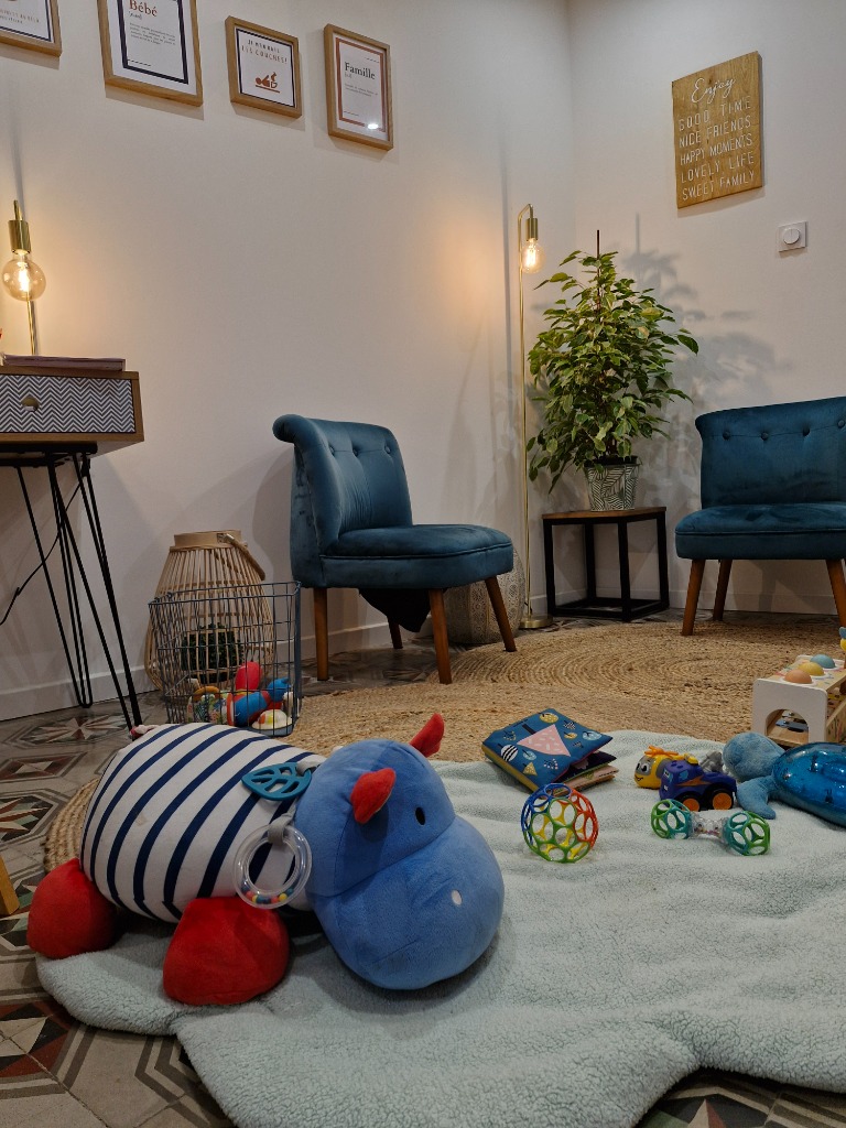 photo cabinet Adélaïde Bélaïdi - Consultante sommeil des enfants