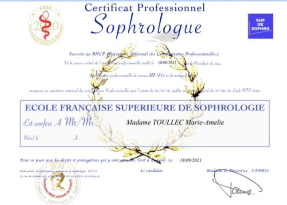 photo diplome Marie-Amélie Toullec