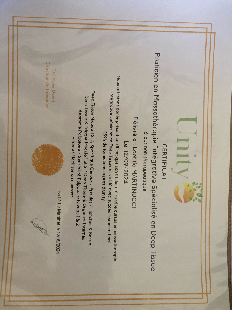 photo diplome Laëtitia Martinucci Massage