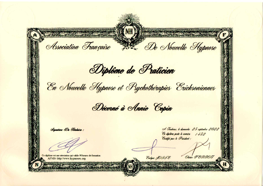 photo diplome Annie hiegel 