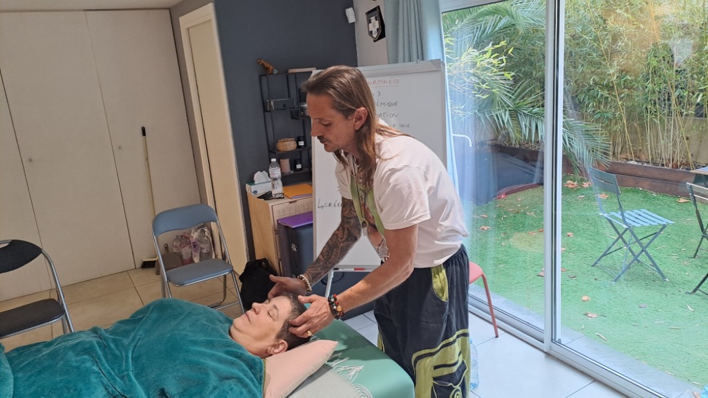 photo portrait Raphaël Formations Hypno-énergétiques