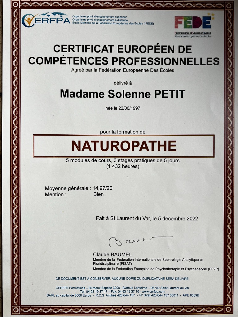 photo diplome Solenne Petit Naturopathe