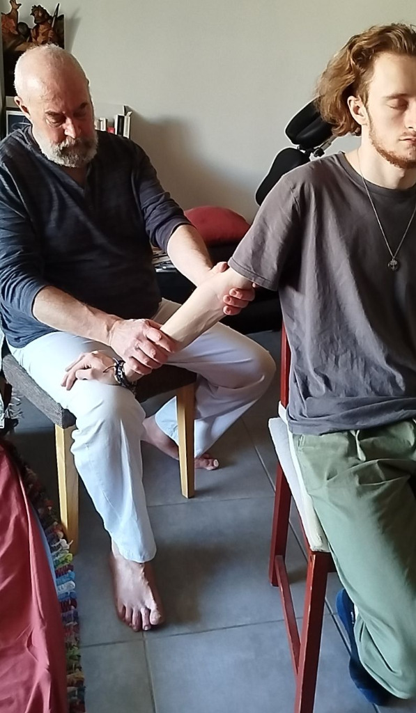 photo diplome Shiatsu Chaozhen - Christophe Moyon