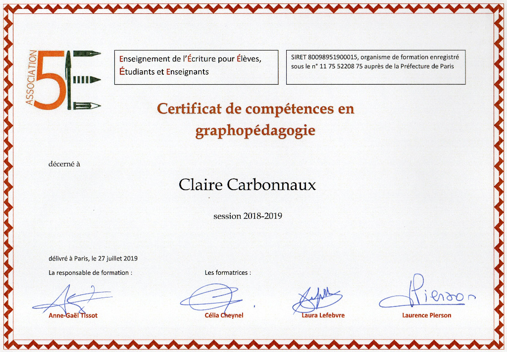 photo diplome Claire CARBONNAUX