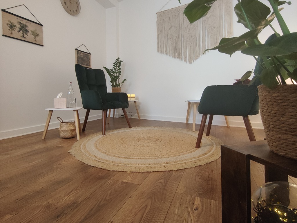 photo cabinet Emeraude Humbert