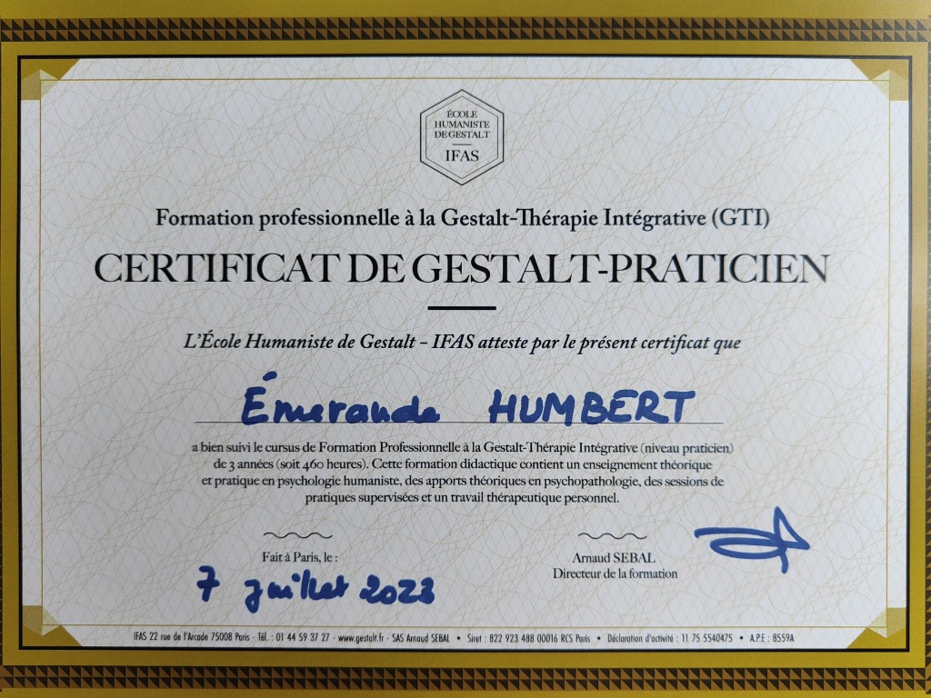 photo diplome Emeraude Humbert