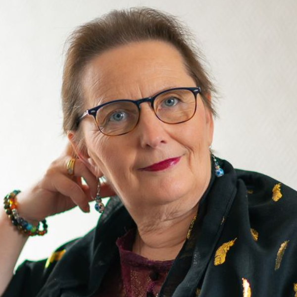 Ev’idence Eve Etiennoul