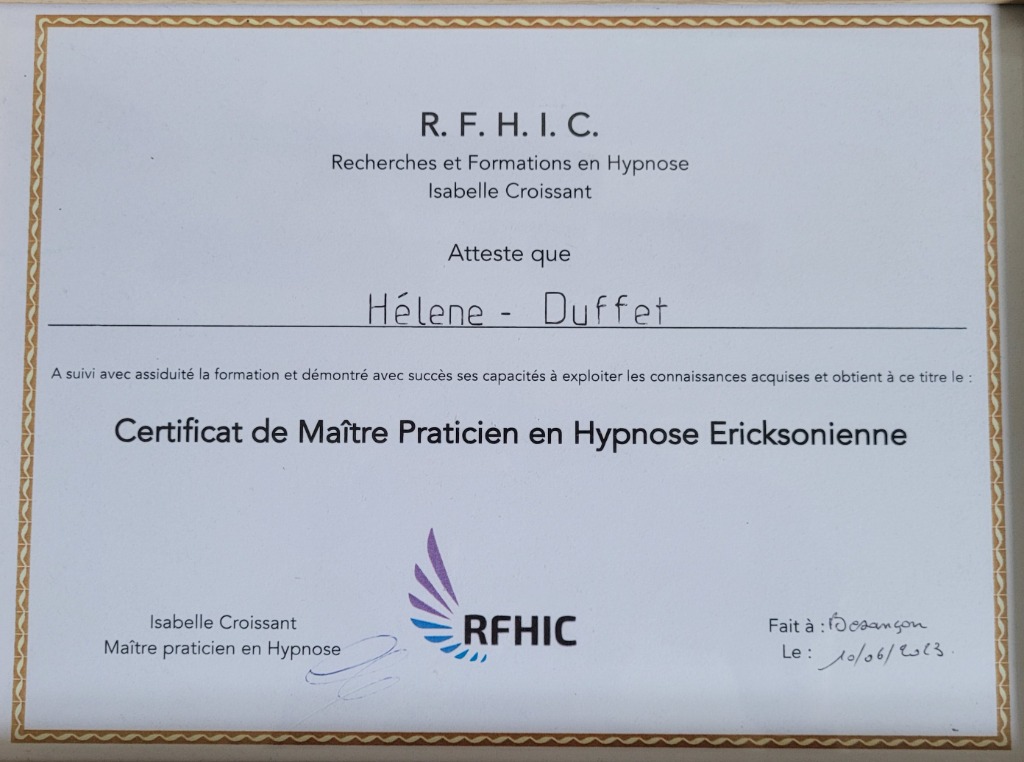 photo diplome Hélène Duffet - Maître praticien en hypnose