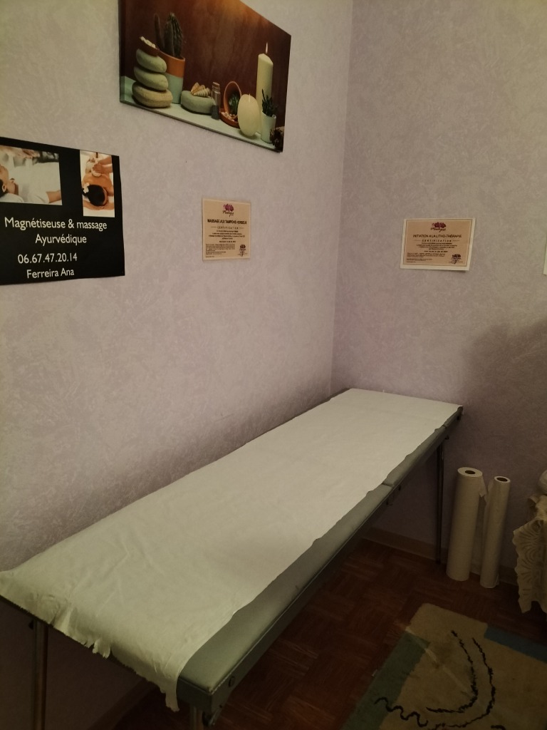 photo cabinet Ana Ferreira