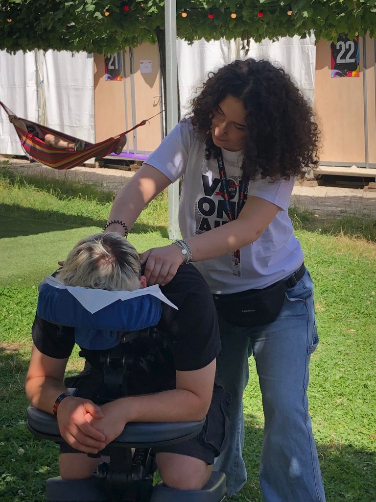 photo activite Warm Hands Massage • Élise Thomas