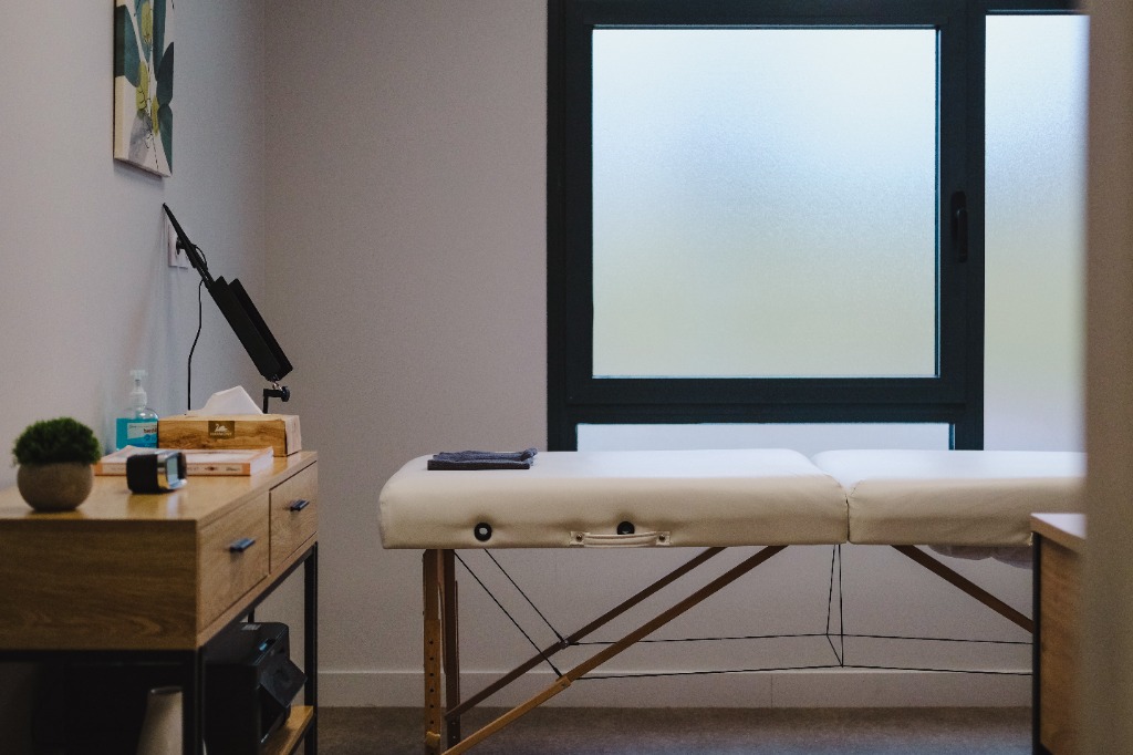 photo cabinet Guillaume VAUZELLE