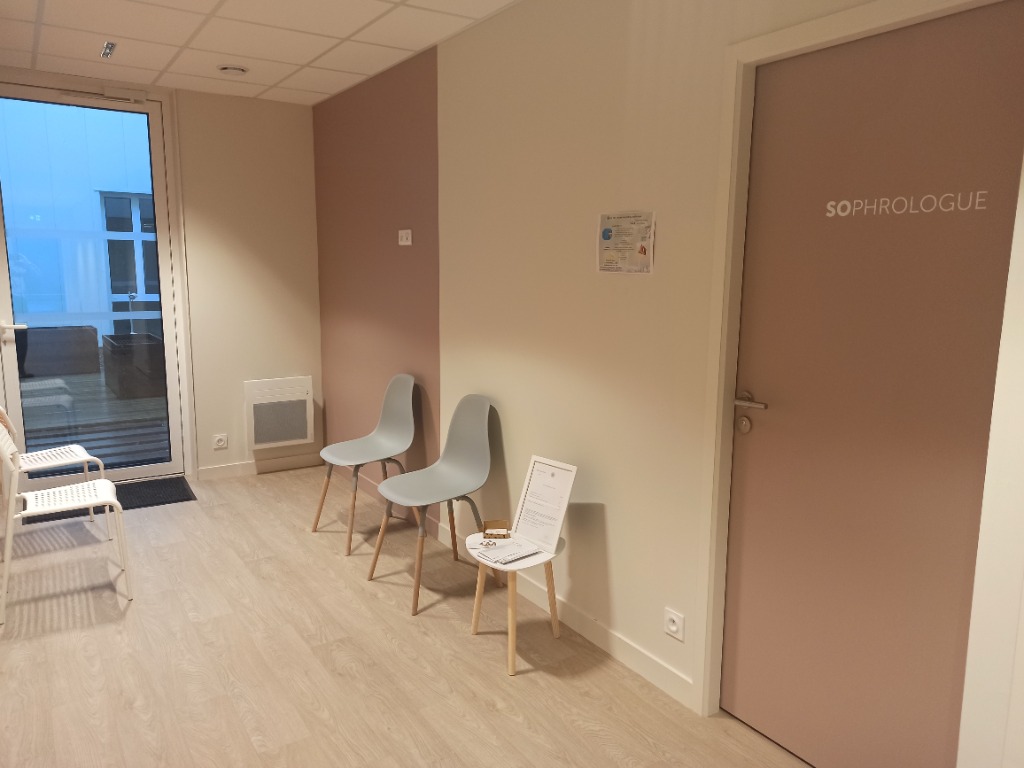 photo cabinet Aurélie Tregaro