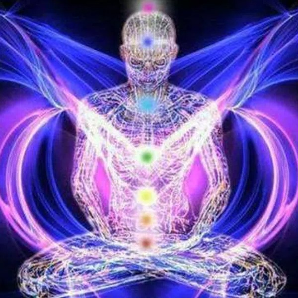 photo portrait Christelle lithothérapeute,hypnothérapeute