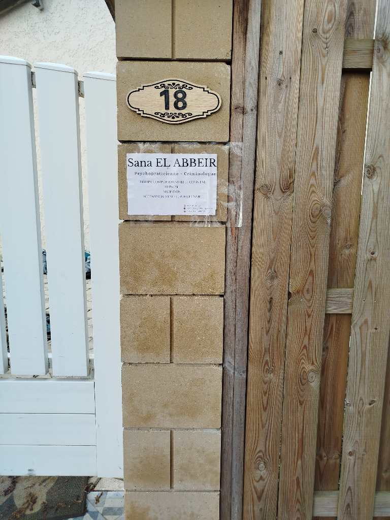 photo cabinet Sana EL ABBEIR