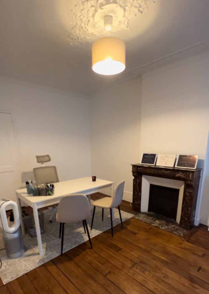 photo cabinet Chloé Laporte