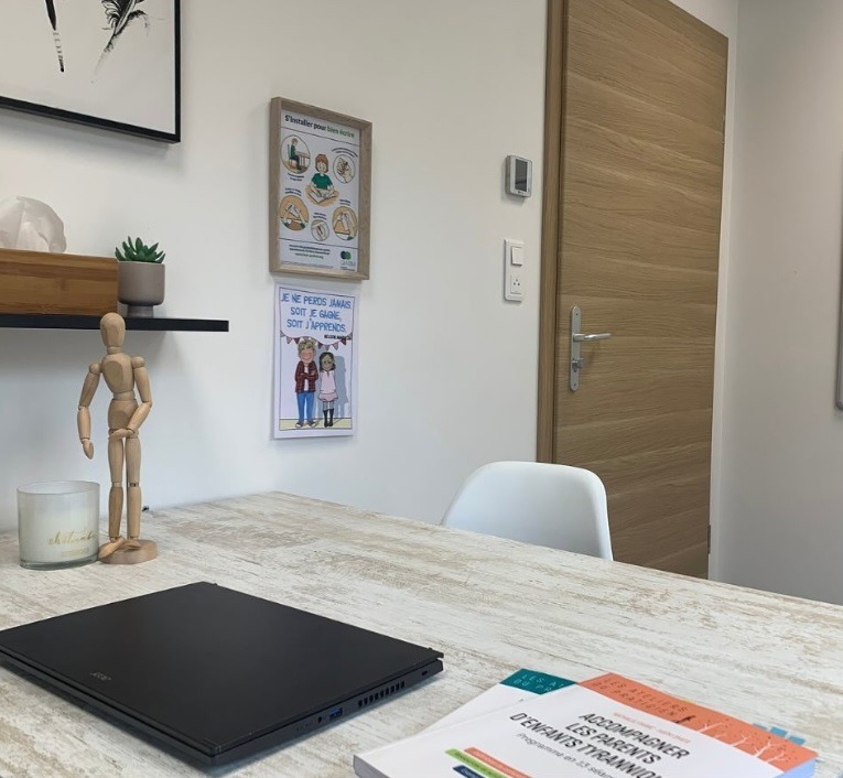 photo cabinet Jennifer Hulbach