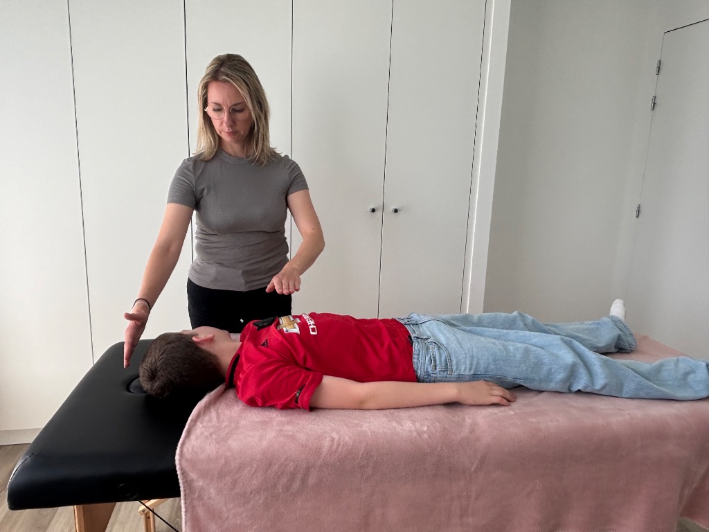 photo seance Julie Langlais Energéticienne 