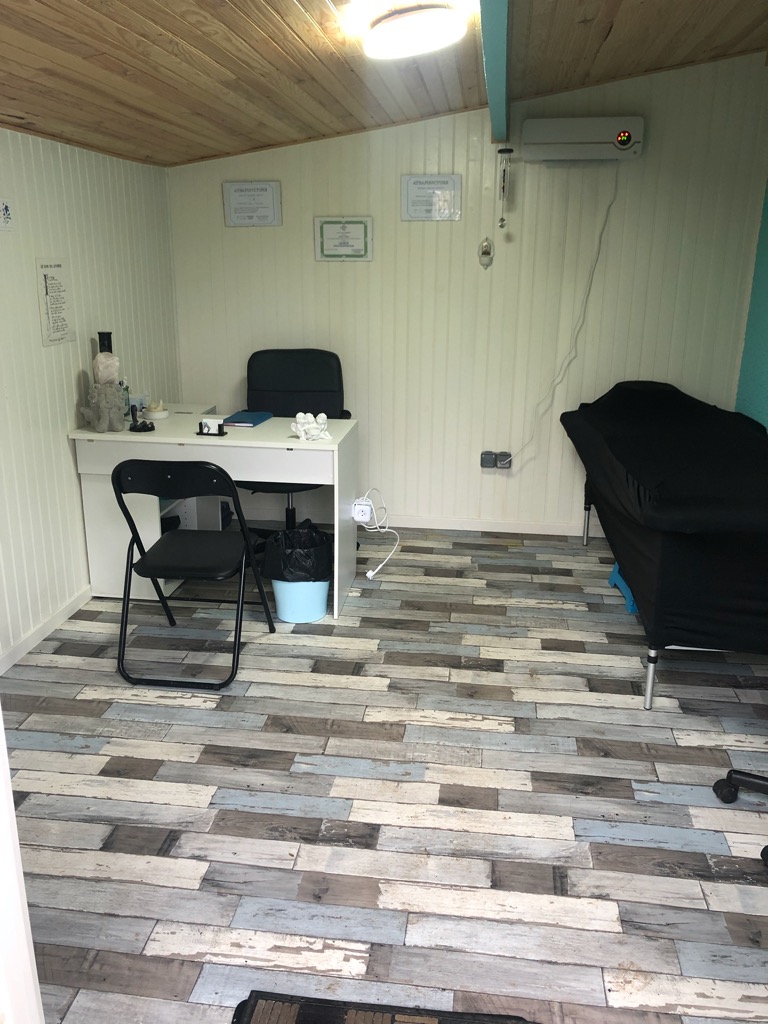 photo cabinet Christophe Atrapuncture et Magnétisme