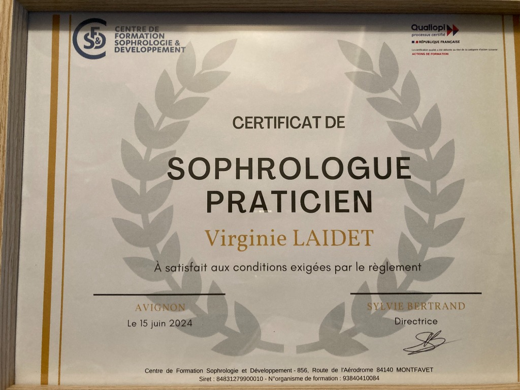 photo diplome VIRGINIE Francette Marie LAIDET