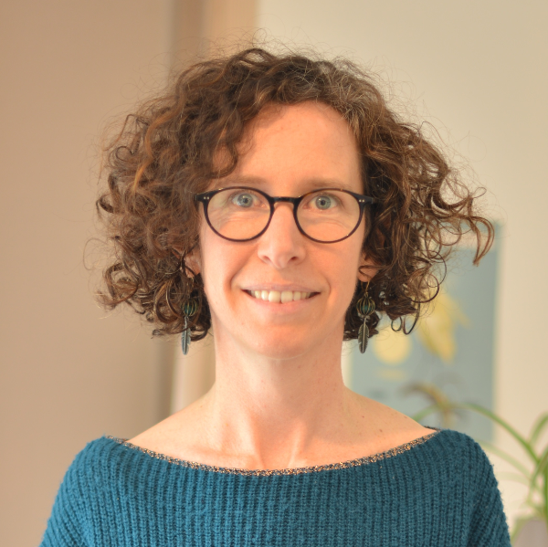 Céline LEROY-DE SOYRES (Des mains et des Mots)