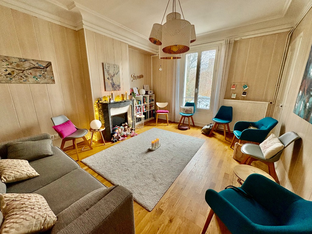 photo cabinet Florence Mirza