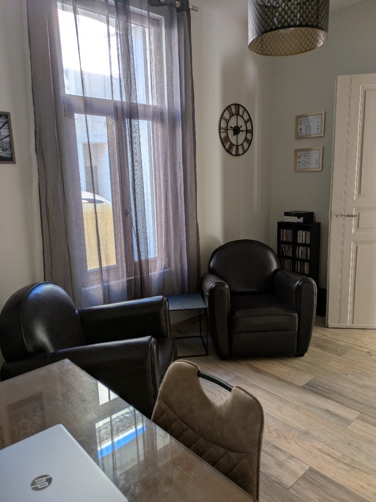 photo cabinet Delphine GUIDONI