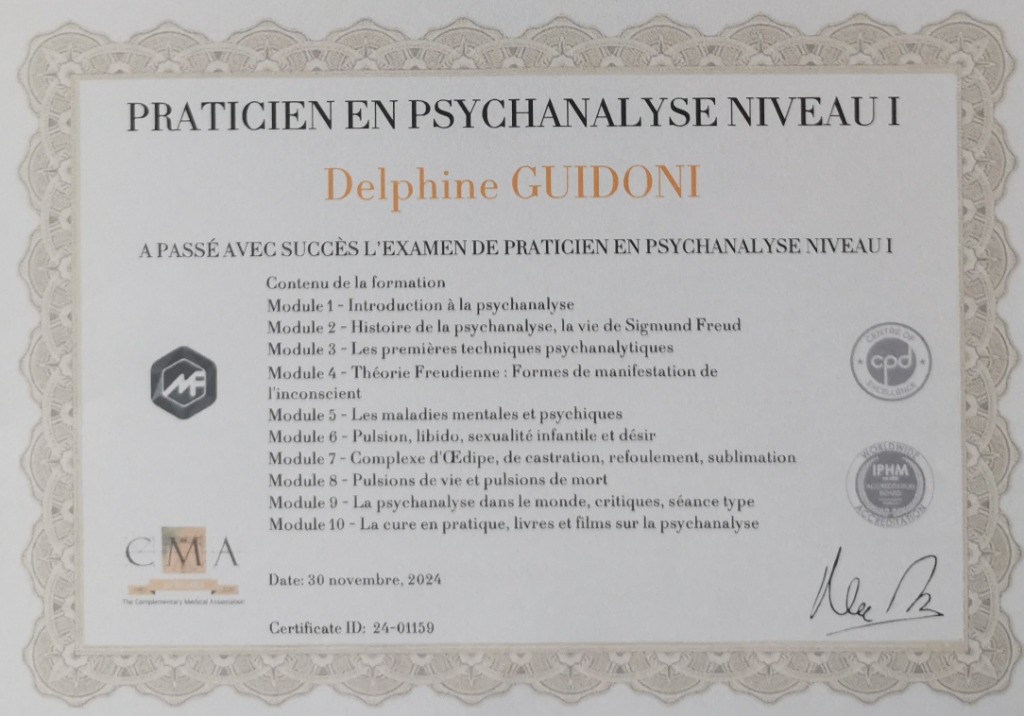 photo diplome Delphine GUIDONI