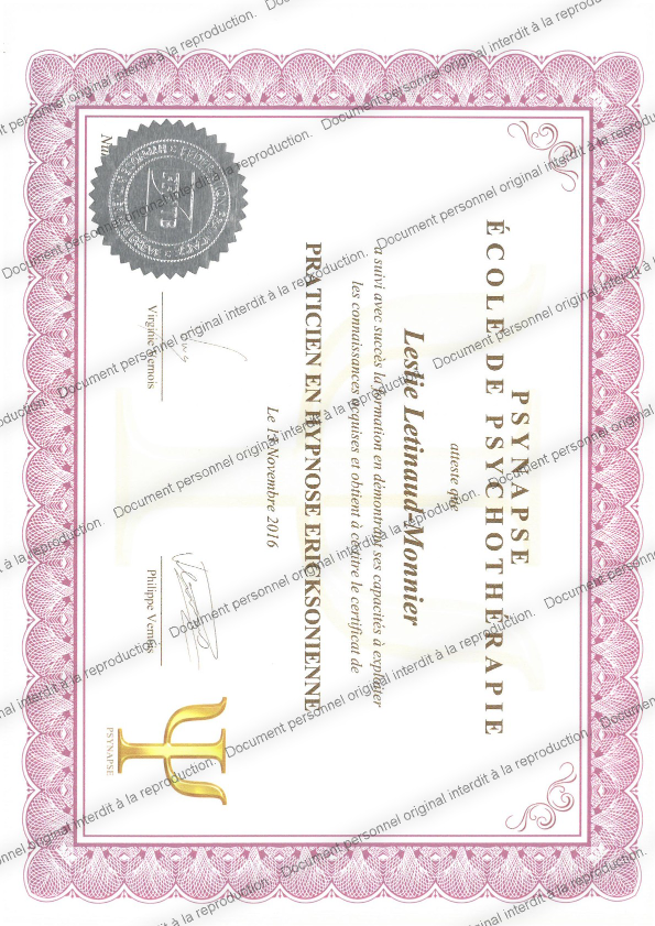 photo diplome  LESLIE LETINAUD-MONNIER HYPNOTHERAPEUTE