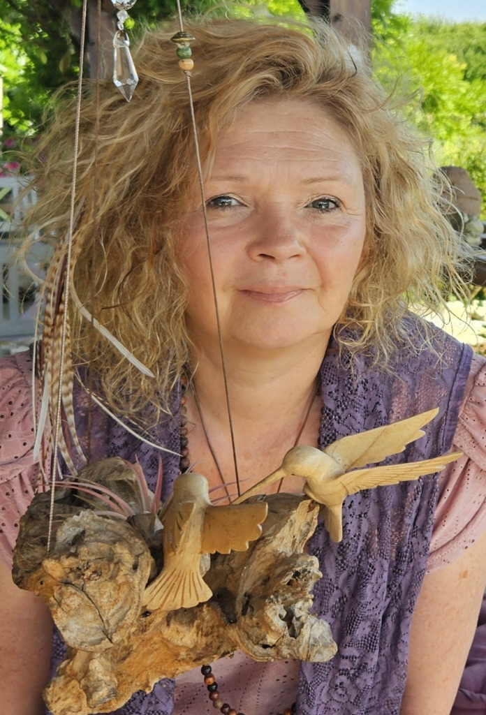 photo cabinet Sophie Latour MEDIUM THERAPEUTE ENERGETICIENNE