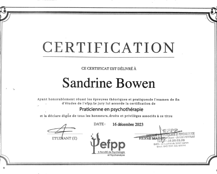 photo diplome Sandrine Bowen