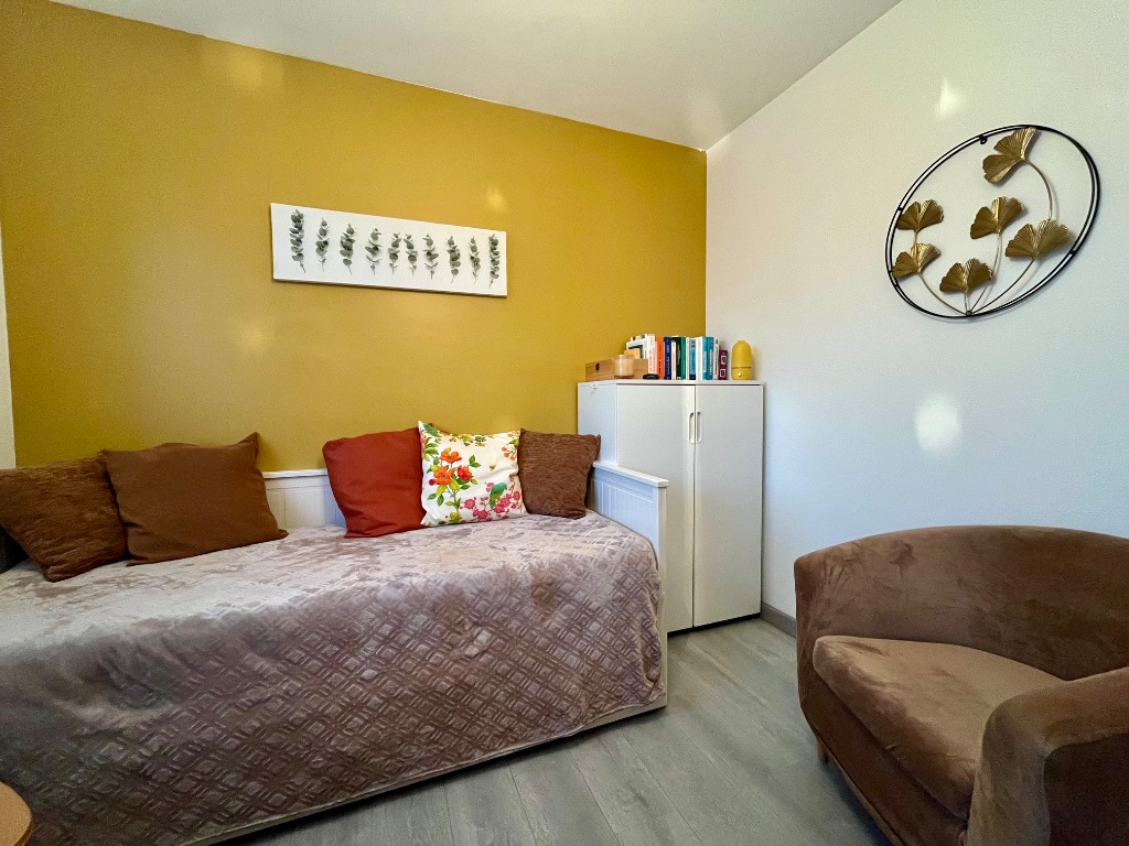 photo cabinet Isabelle THOMAS