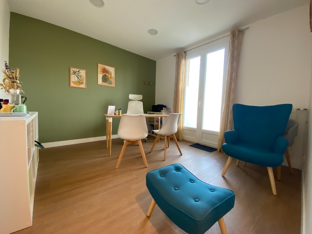 photo cabinet Aurore Savoie