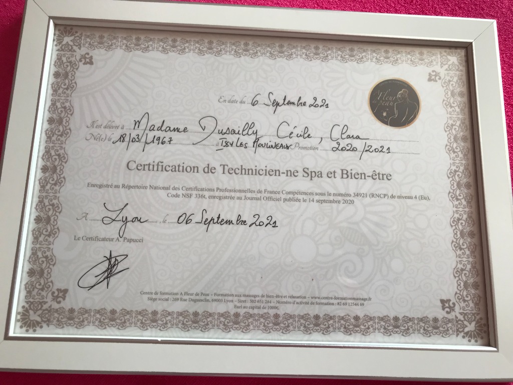 photo diplome SENSATION AILE MASSAGES BY CECILE
