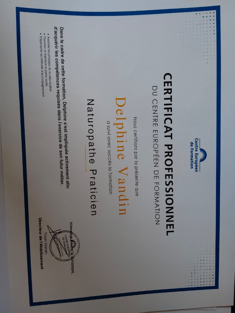 photo diplome Delphine VANDIN