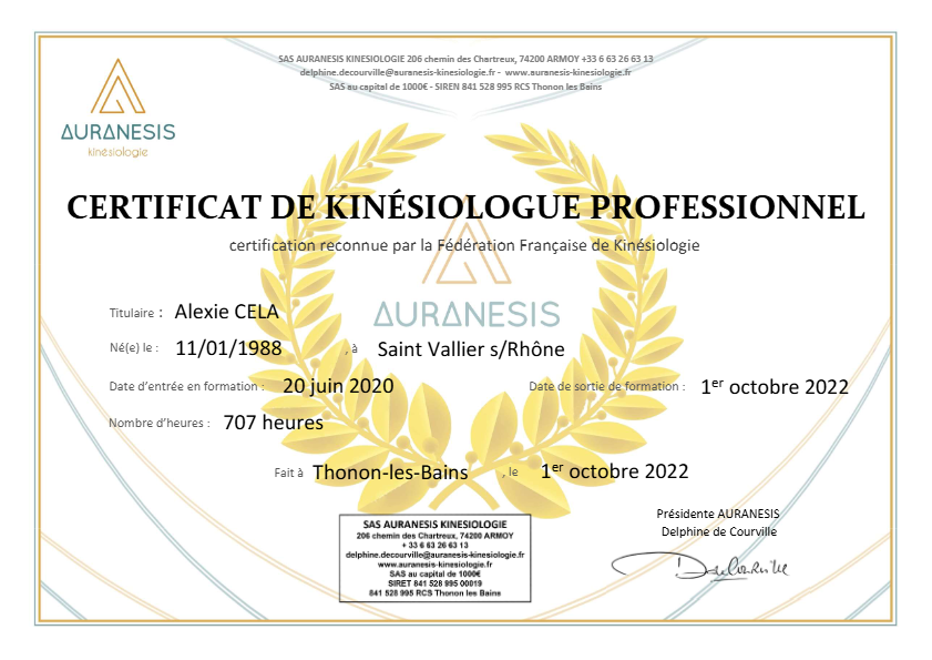 photo diplome Alexie Cela - Kinésiologue certifiée