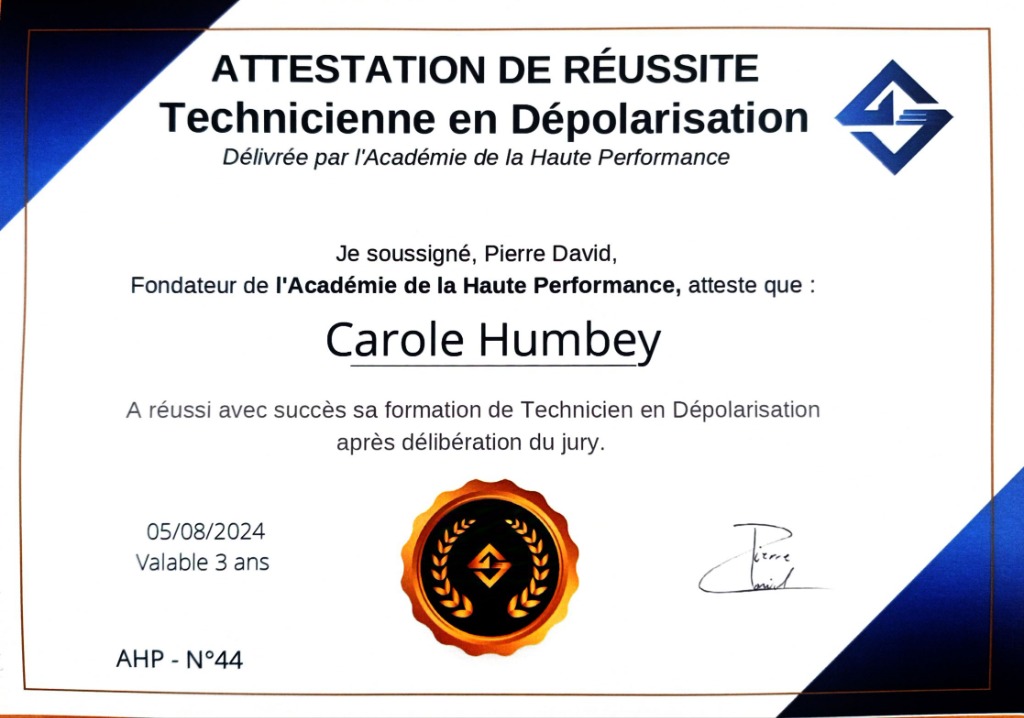 photo diplome Carole Humbey