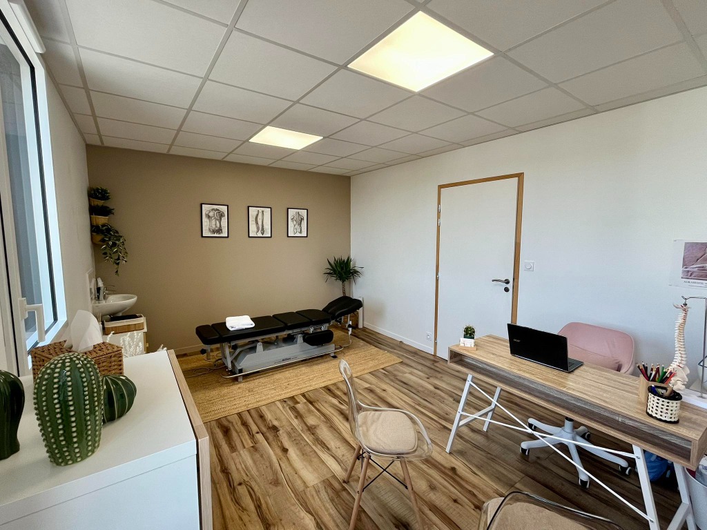 photo cabinet Guilleux Célia Etiopathe