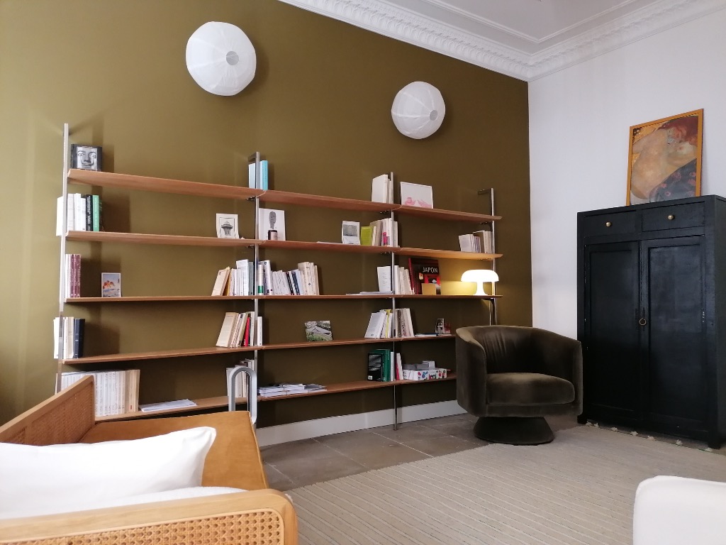 photo cabinet Sarah Milena NJEGOMIR 