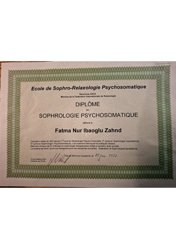 photo diplome Nur Ibaoglu Zahnd