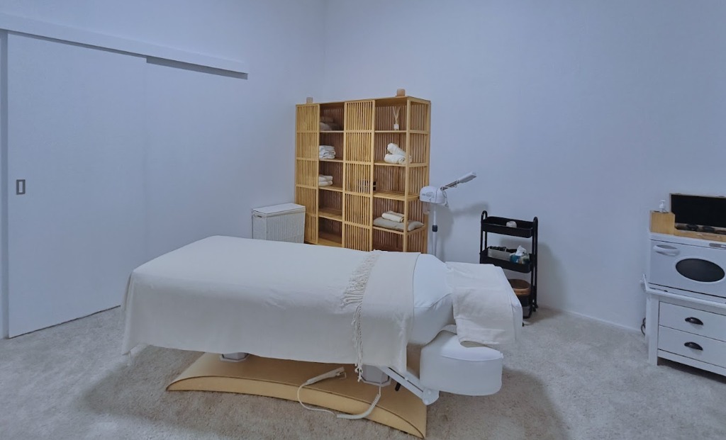 photo cabinet The halo temple